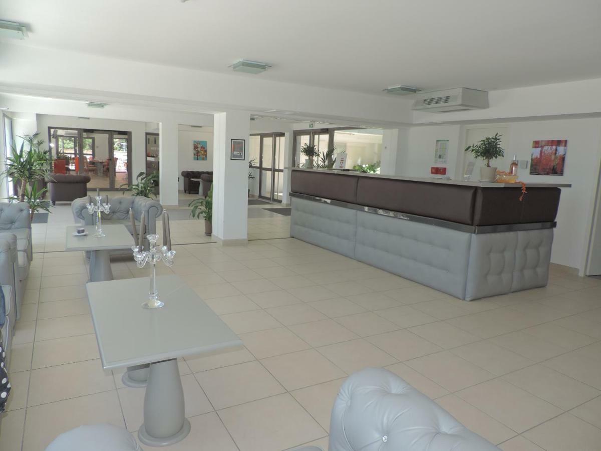 Studios Nuitee En Provence Екс ан Прованс Екстериор снимка